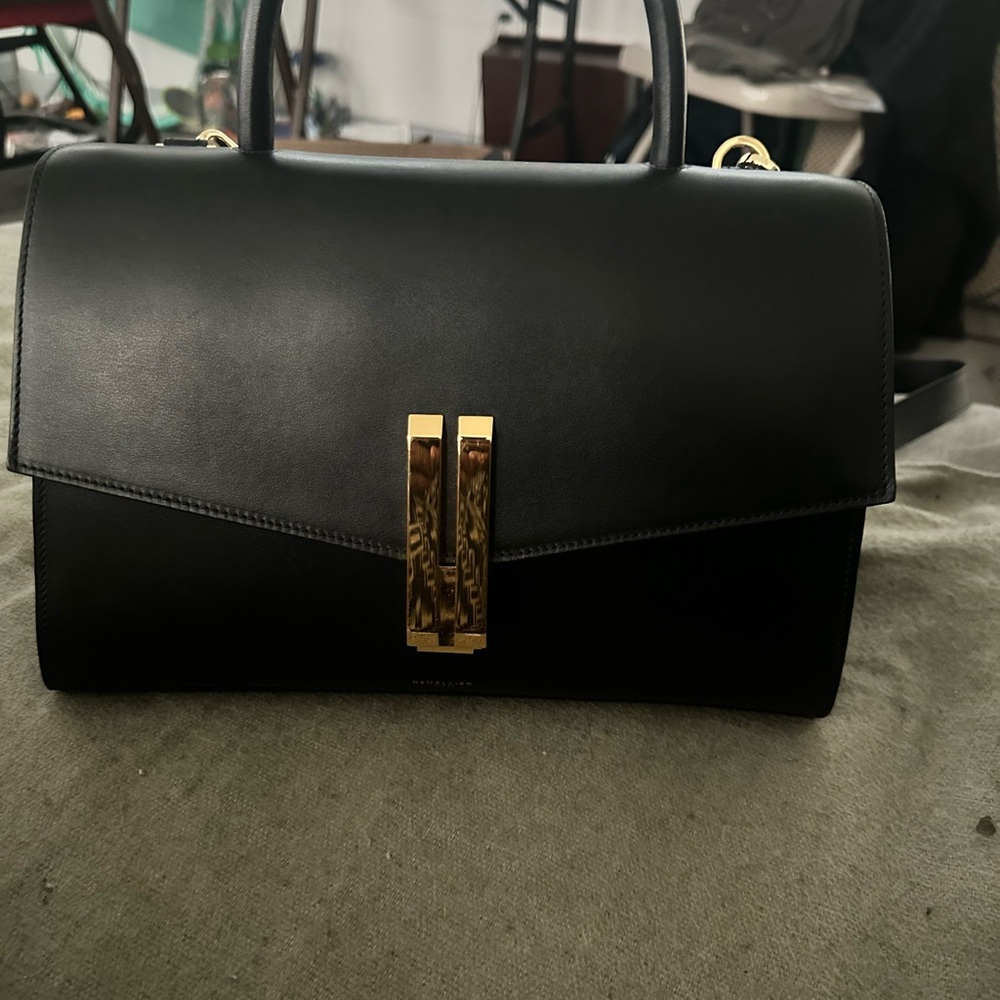 LIKE NEW DEMELLIER THE MONTREAL 🇬🇧💂🏾‍♂️💂‍♀️💂💂🏾‍♂️🖤-
